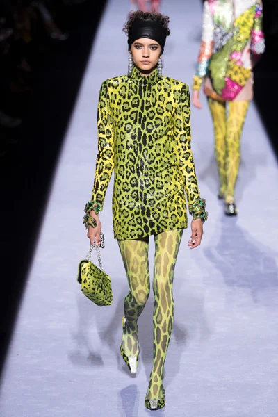 Look 35